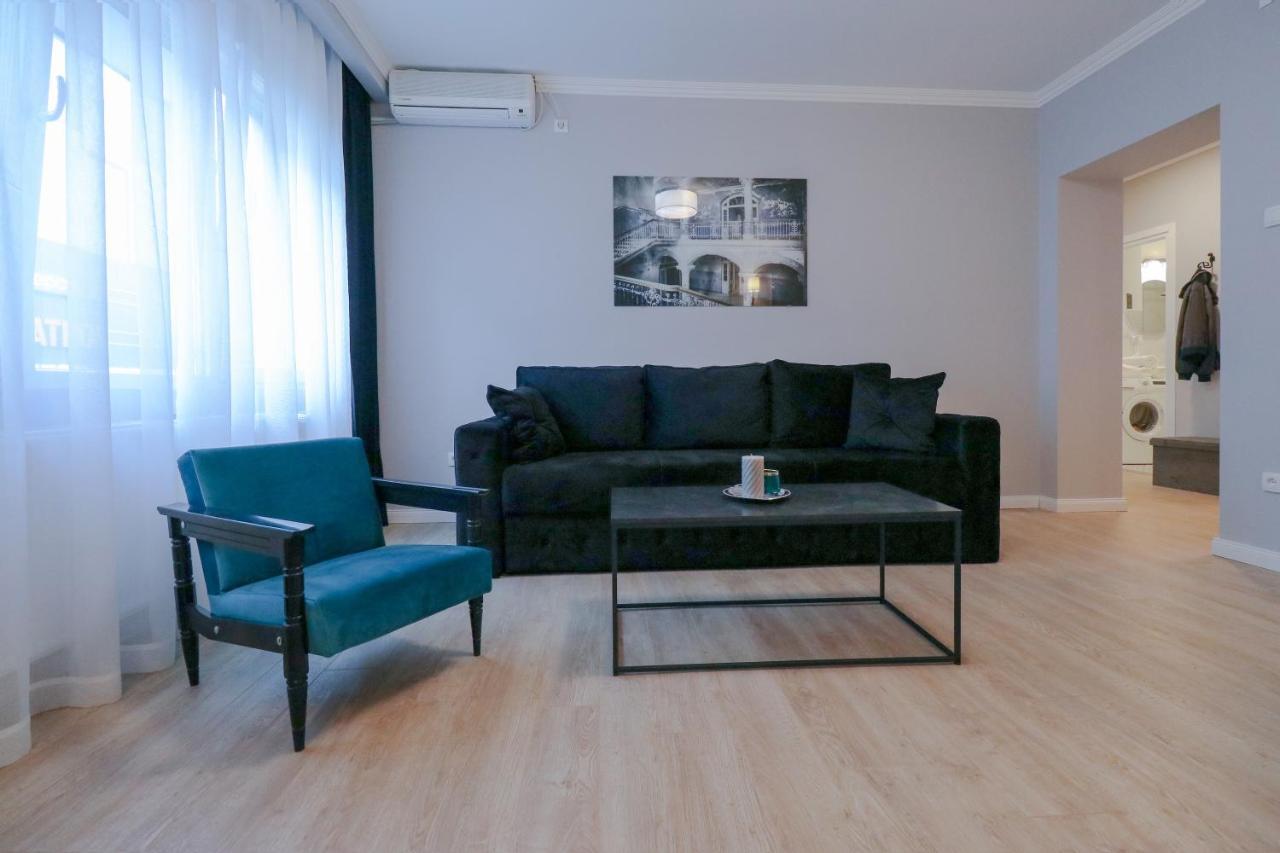 Heart Of Nis Apartamento Exterior foto